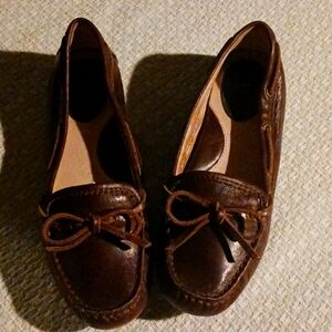 Frye flat shoes leather